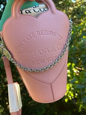 AUTHENTIC PINK TIFFANY & CO. PLEASE RETURN TO TIFfANY HANDBAG